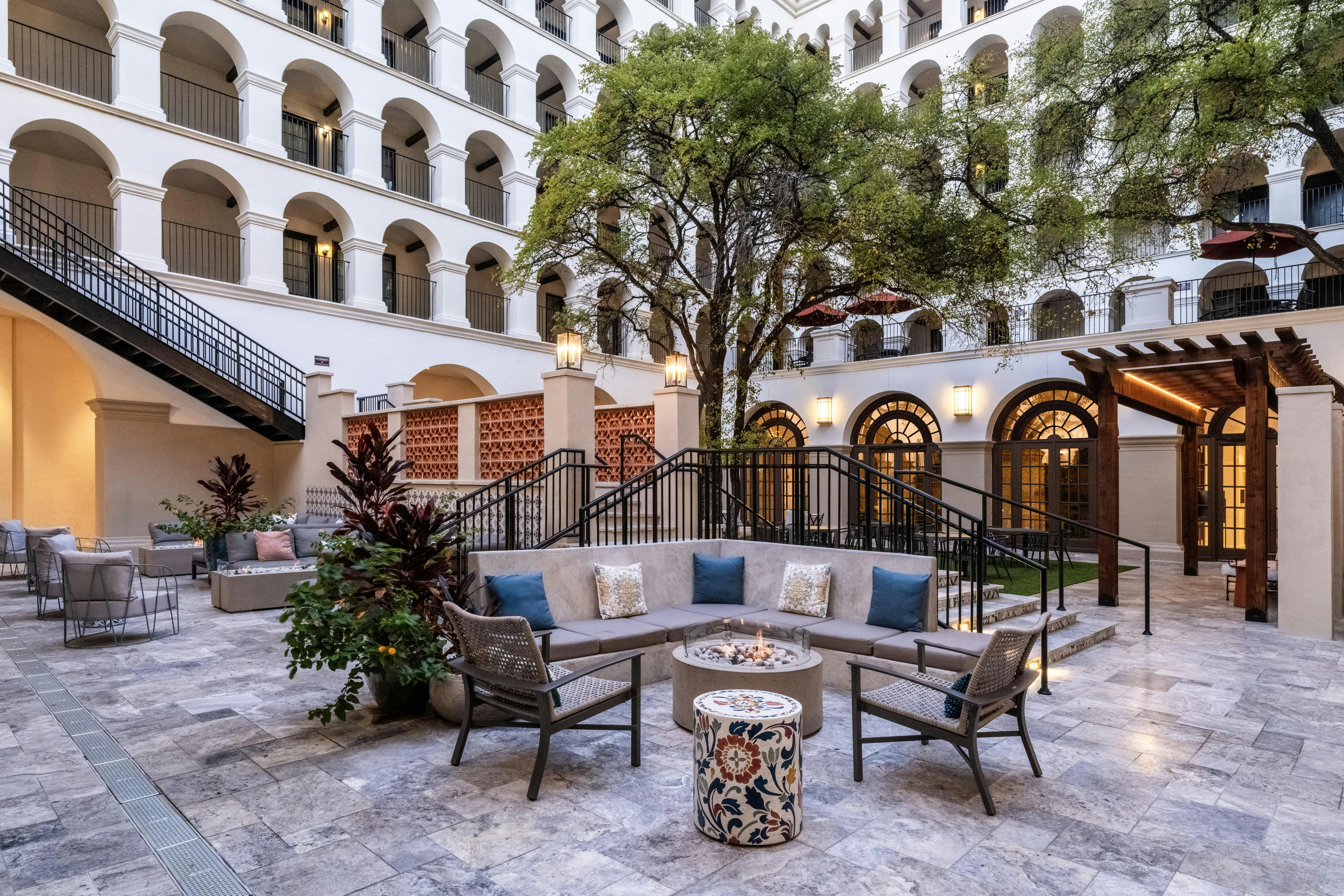 Doubletree By Hilton Austin 6/60