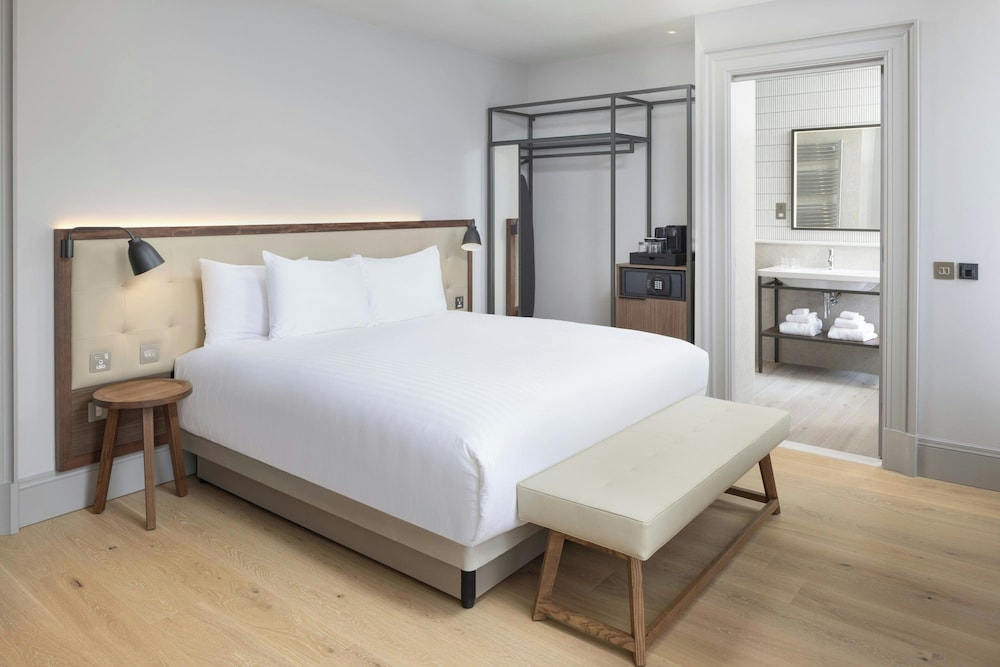 Urban, Junior Suite, King Bed, with View