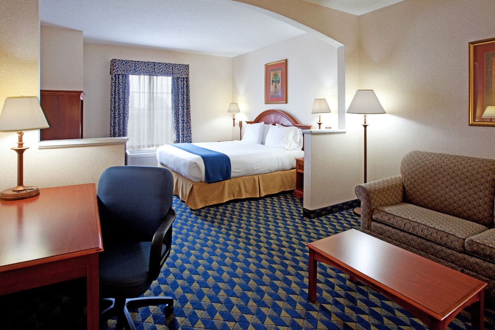 Holiday Inn Express Hotel Suites Orangeburg 50/61
