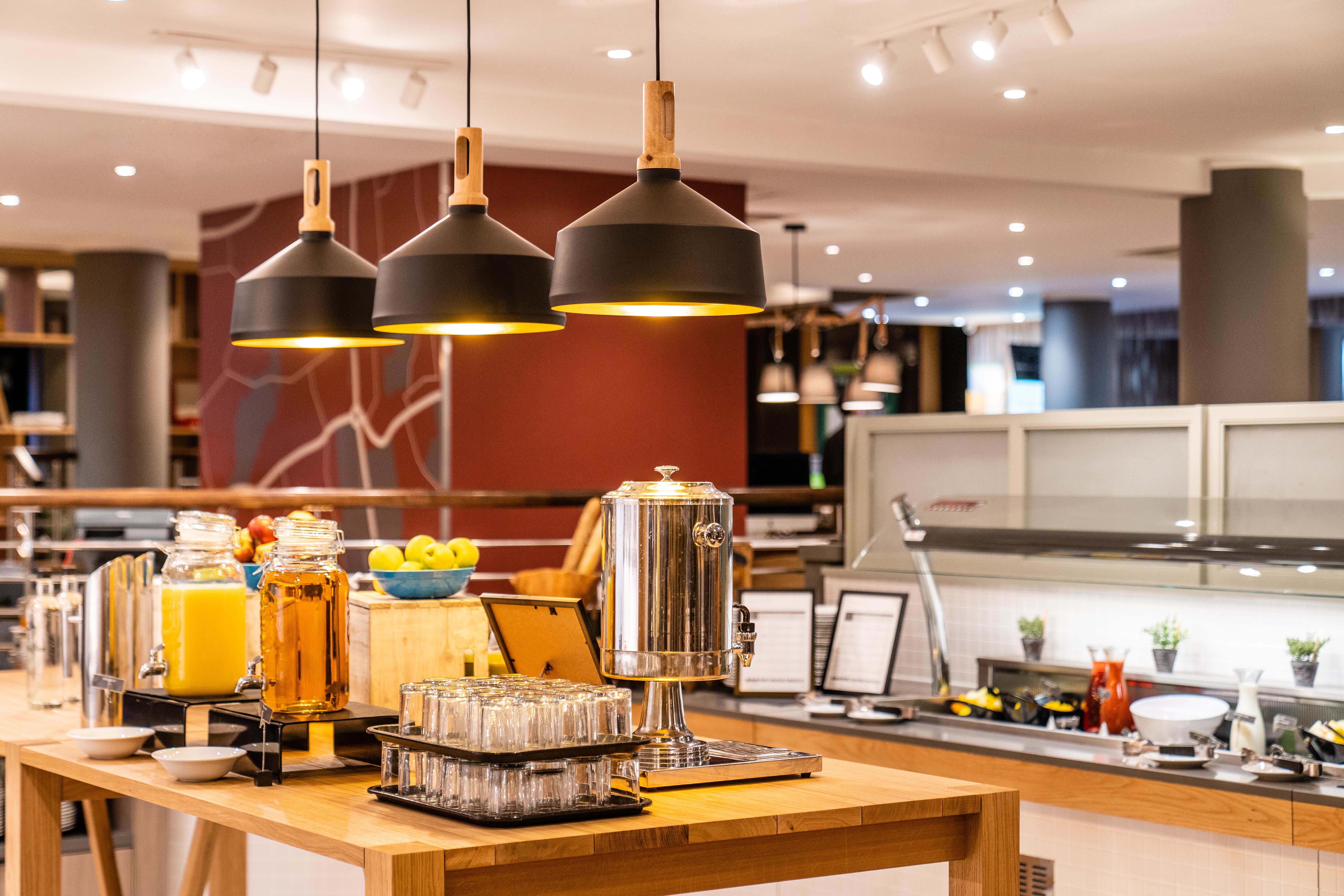 Holiday Inn Hemel Hempstead M1, JCT. 8 by IHG 14/50