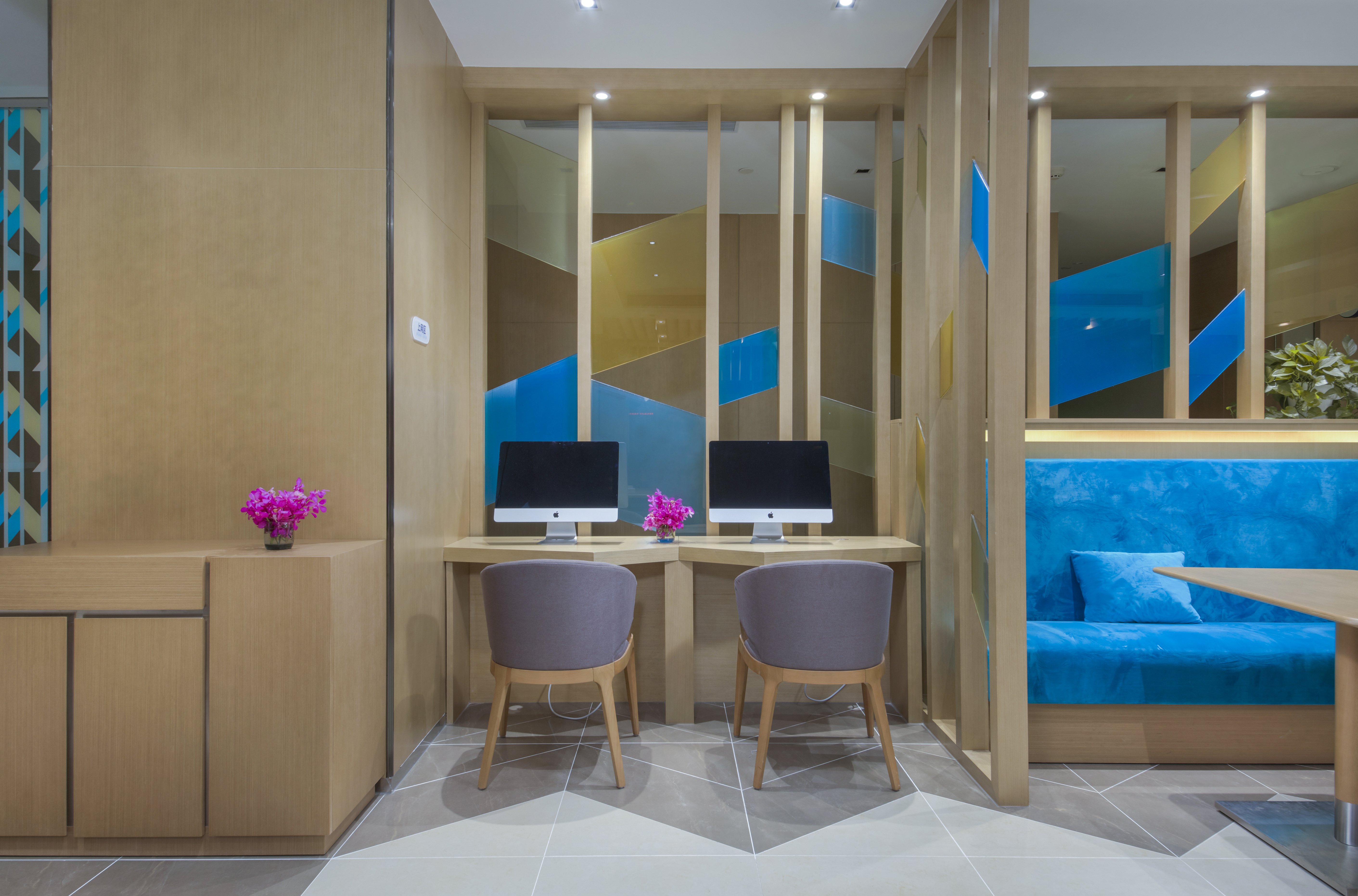 HOLIDAY INN EXPRESS ZHENGZHOU LONGZI LAKE 7/22