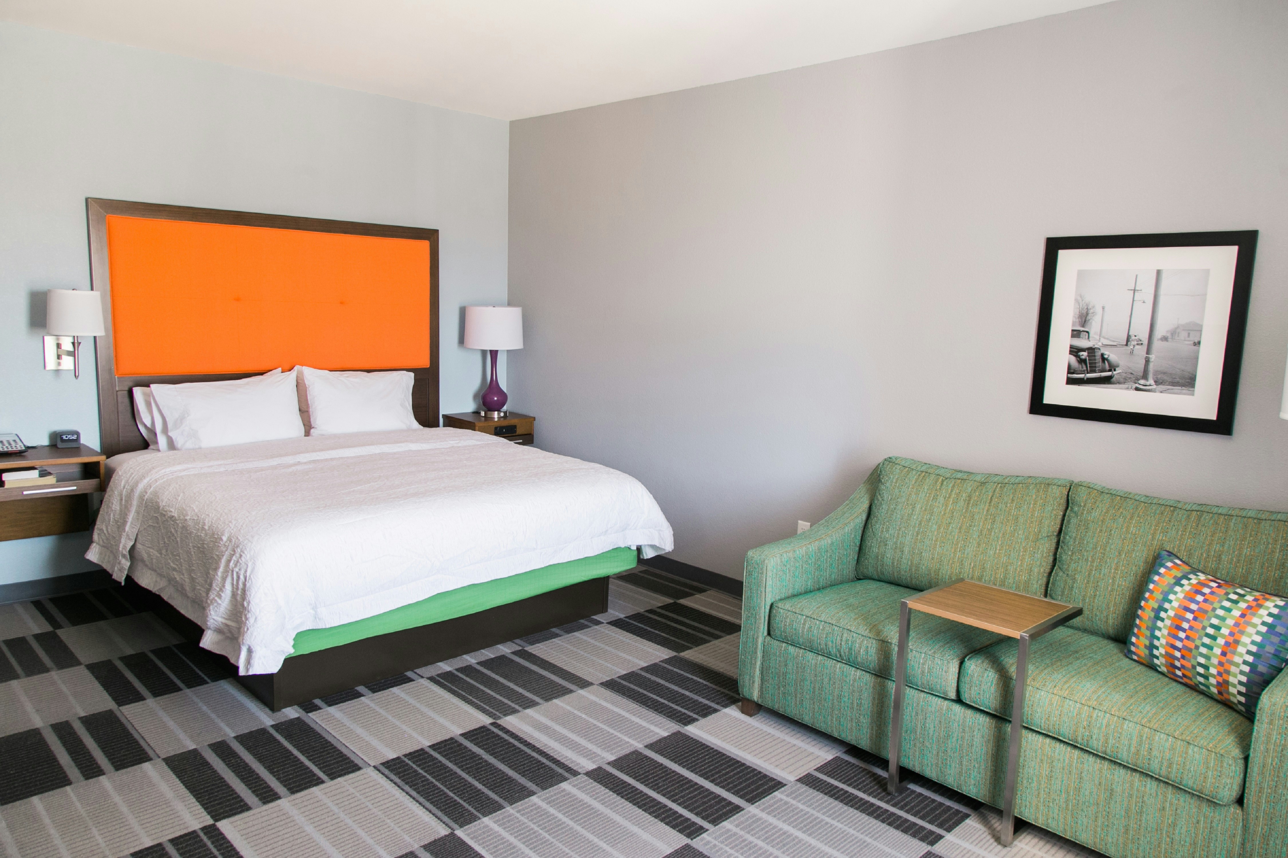 ROOM, KING BED, SOFA