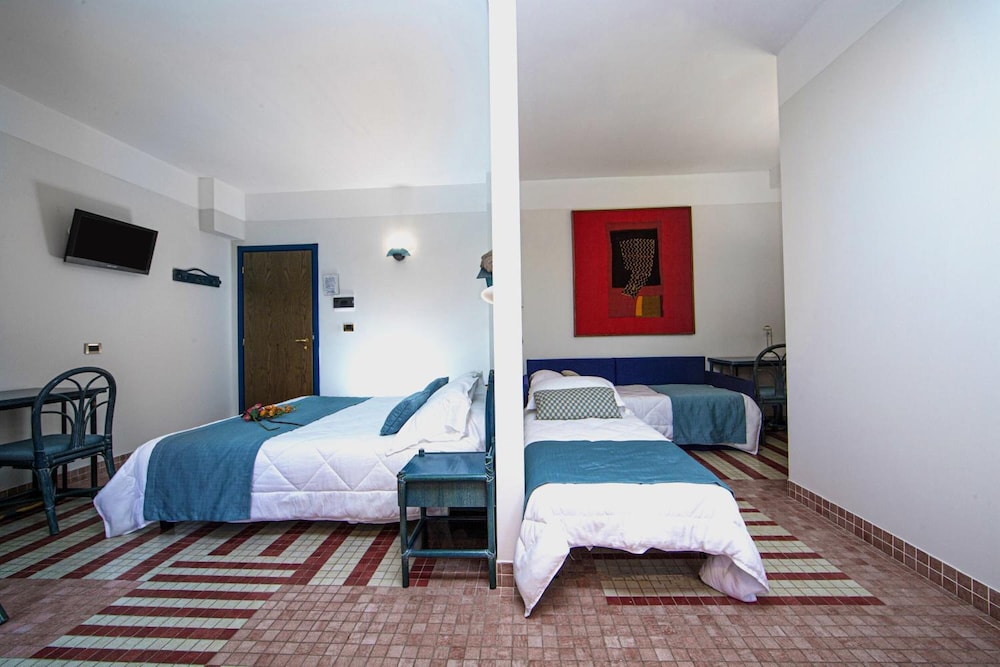 Hotel Della Baia 34/71