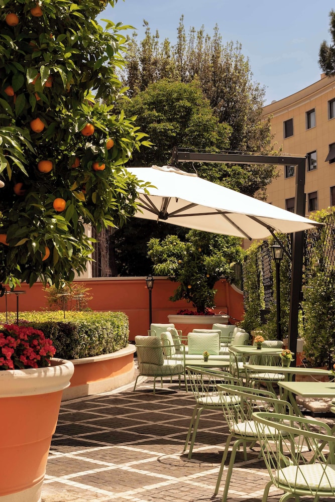 Degli Aranci Hotel 60/66