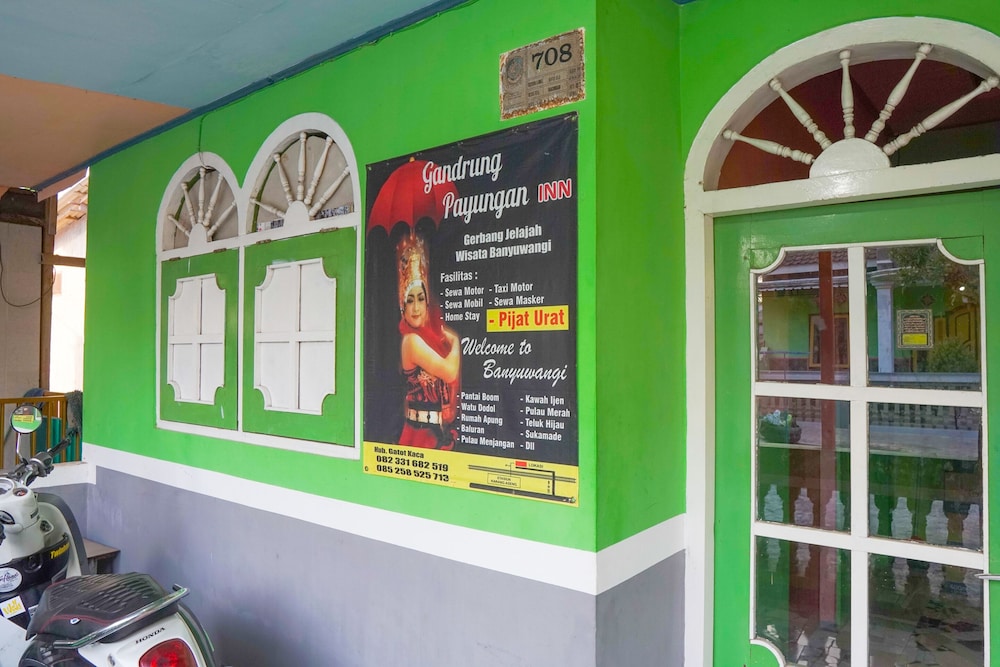 SPOT ON 1762 Gandrung Payungan Family Inn 15/26