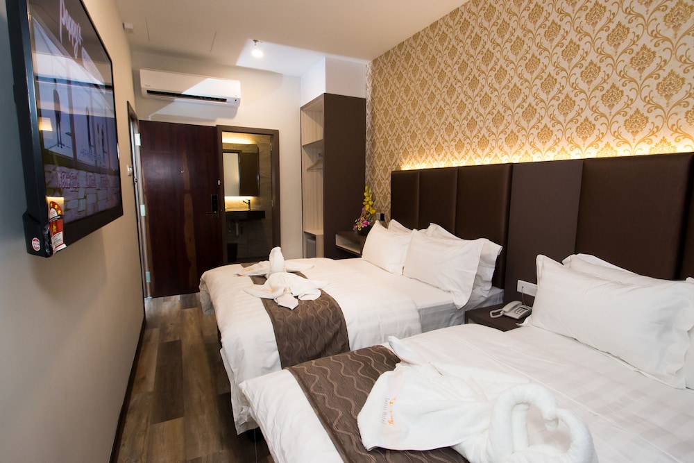Spring Season Hotel 9/33
