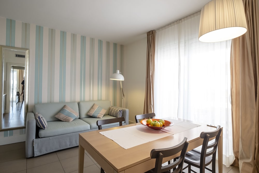 Le Rose Suite Hotel 36/43
