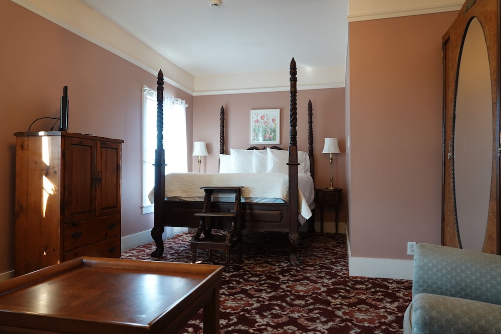 Union Hotel 34/50