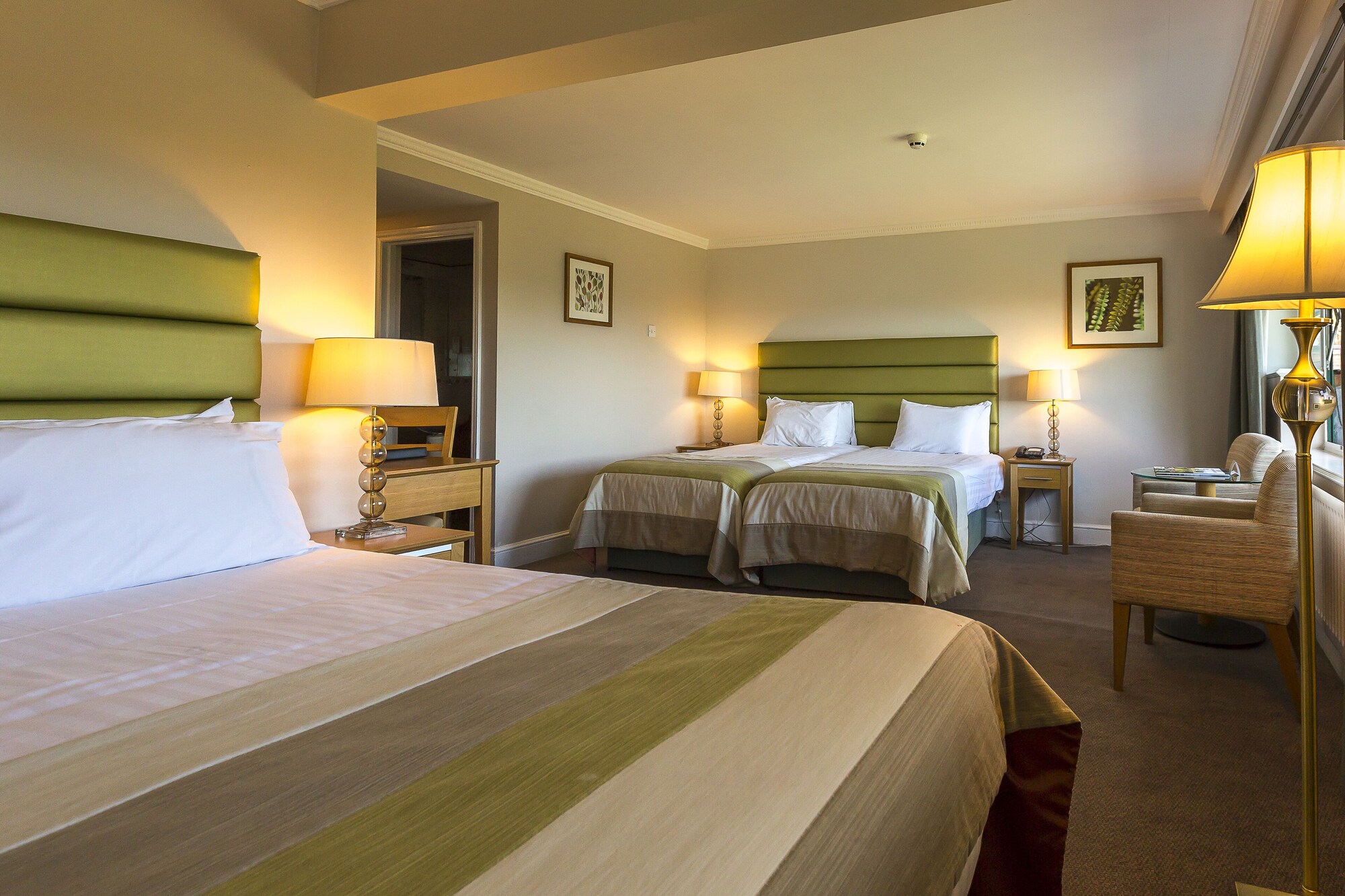 غرفة عائلية، Hellidon Lakes Golf Spa Hotel 2/5