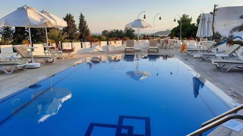 Dasis Hotel & Suites 13/40