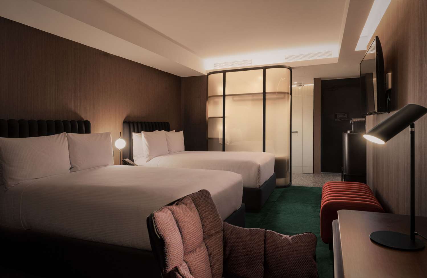 PREMIUM, 2 DOUBLE BEDS, TOP FLOOR