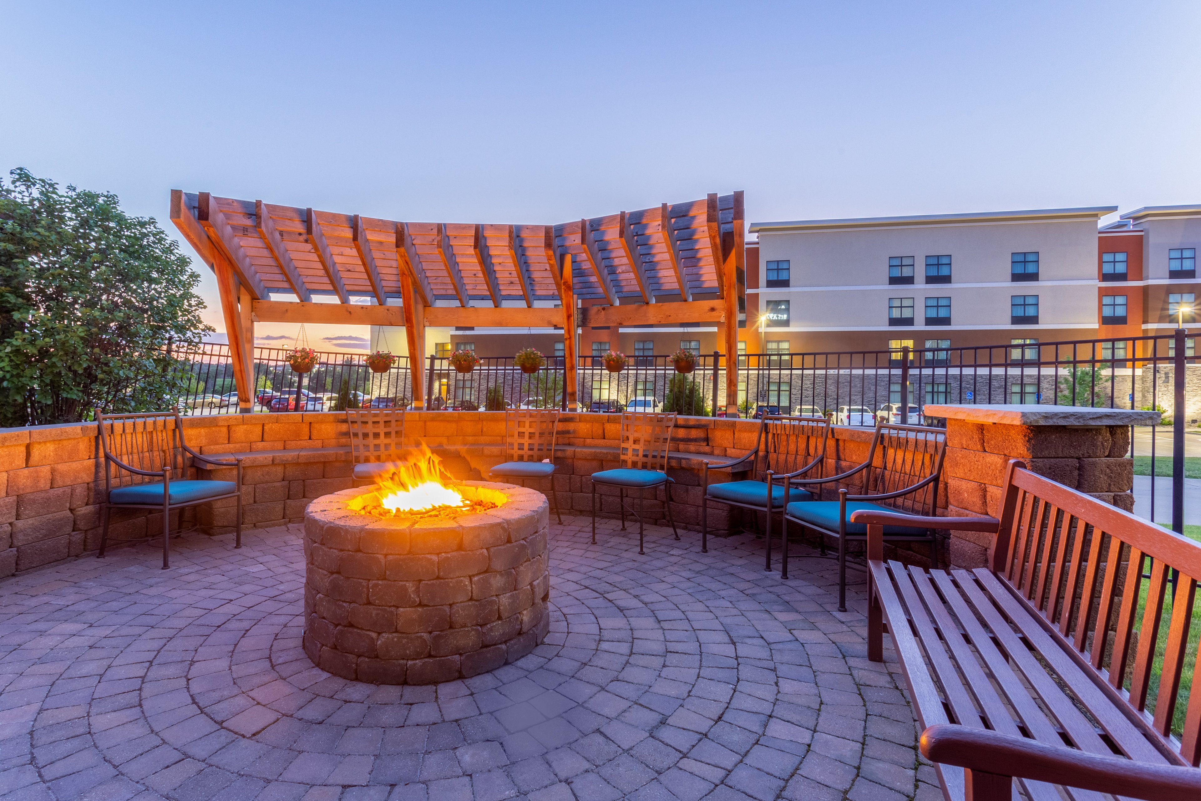Staybridge Suites Davenport 62/64
