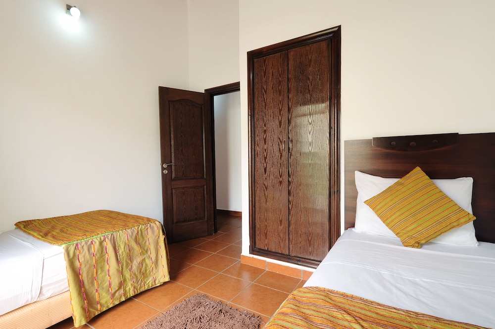 FARAH INN IFRANE 9/69