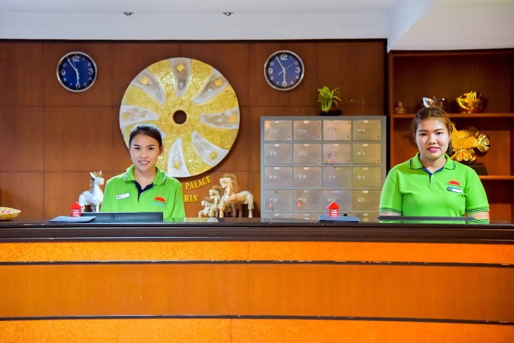 SEASON PALACE HUAHIN HOTEL 5/40
