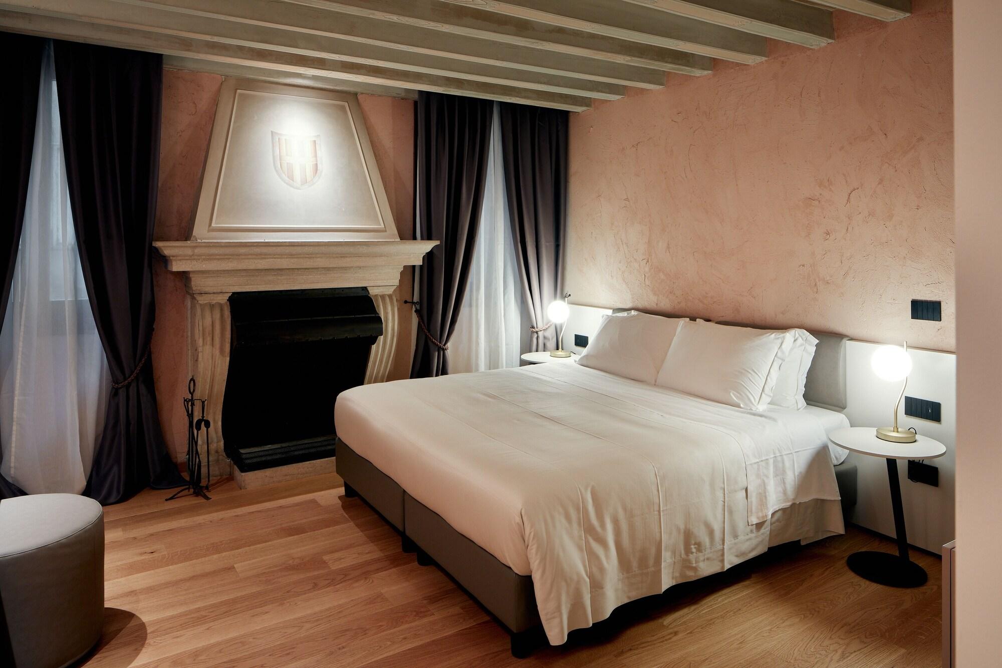 Standard, Double Bed