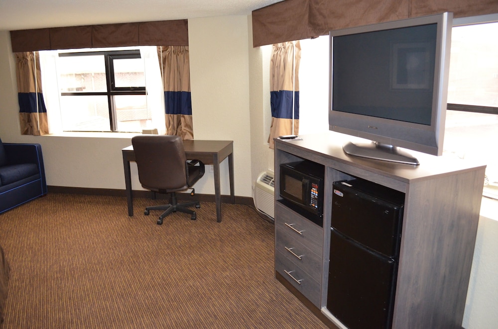 Baymont By Wyndham Downtown Detroit 25/31