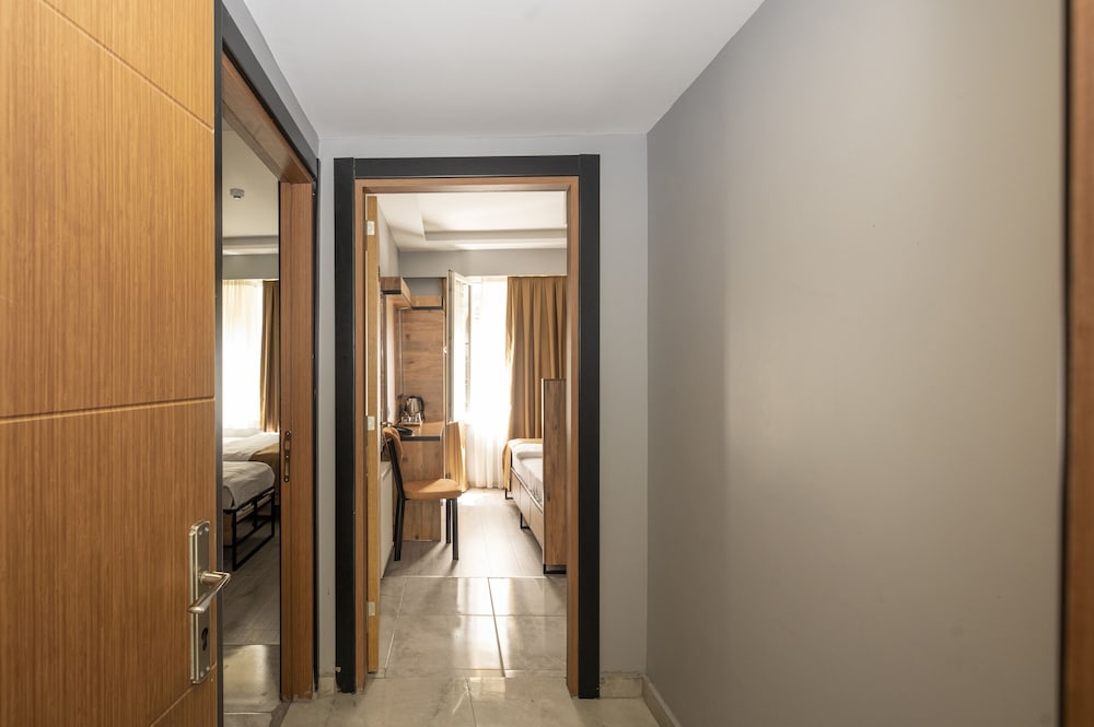 VIZYON CITY HOTEL 49/50