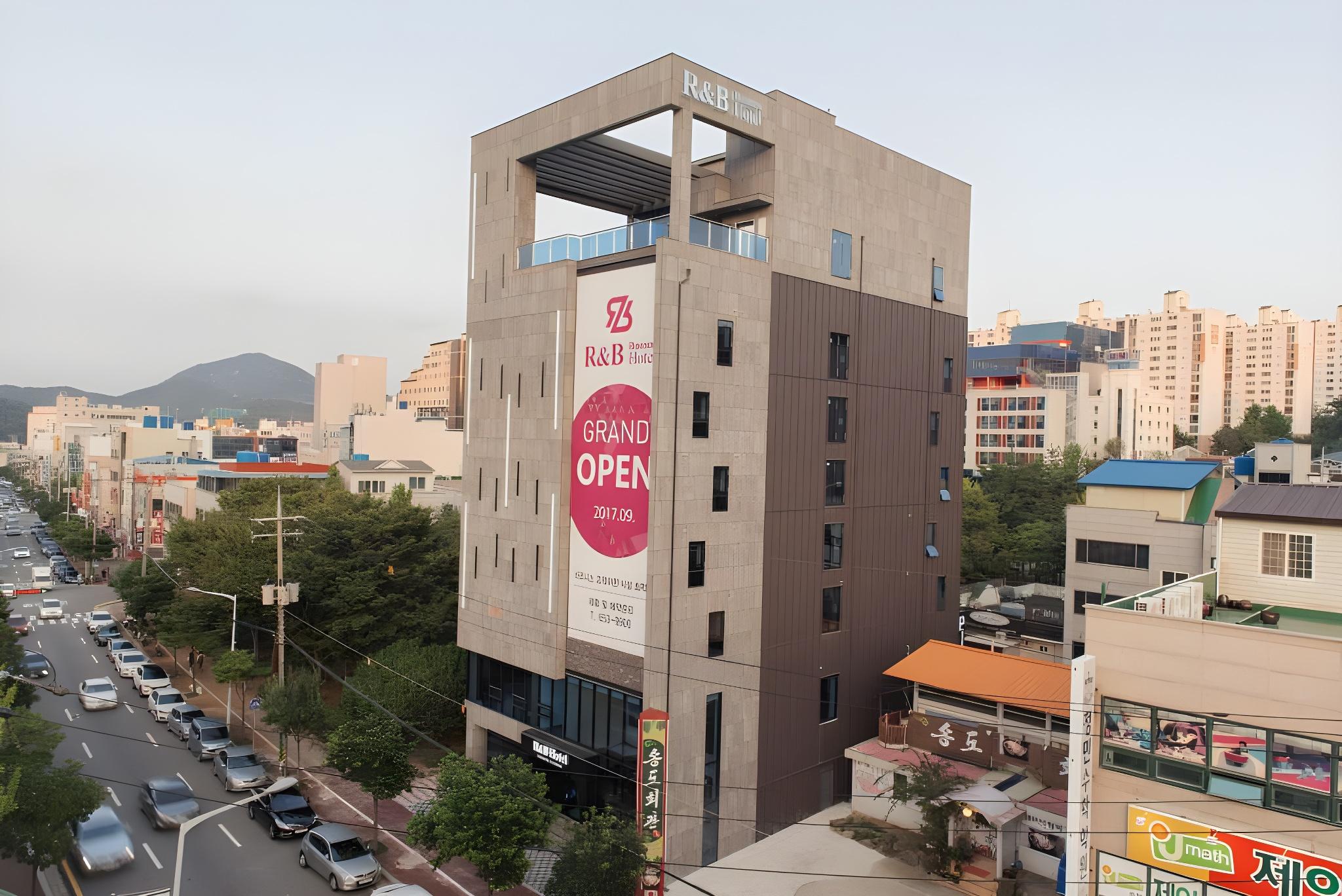 R&B Business Hotel 9/42