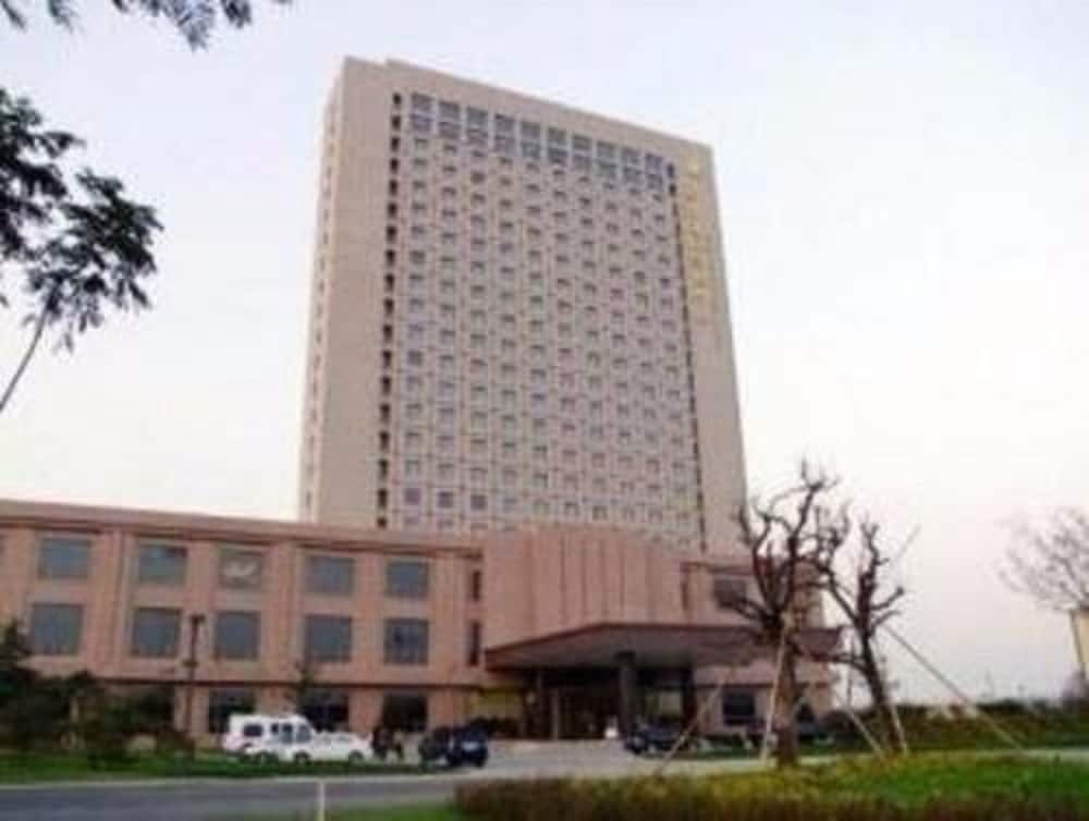 Sheng Du International Hotel 4/23