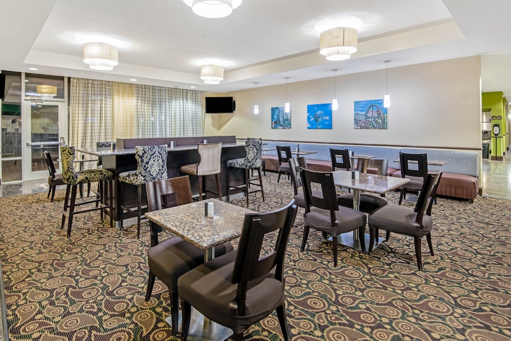 restaurant cafeteria
