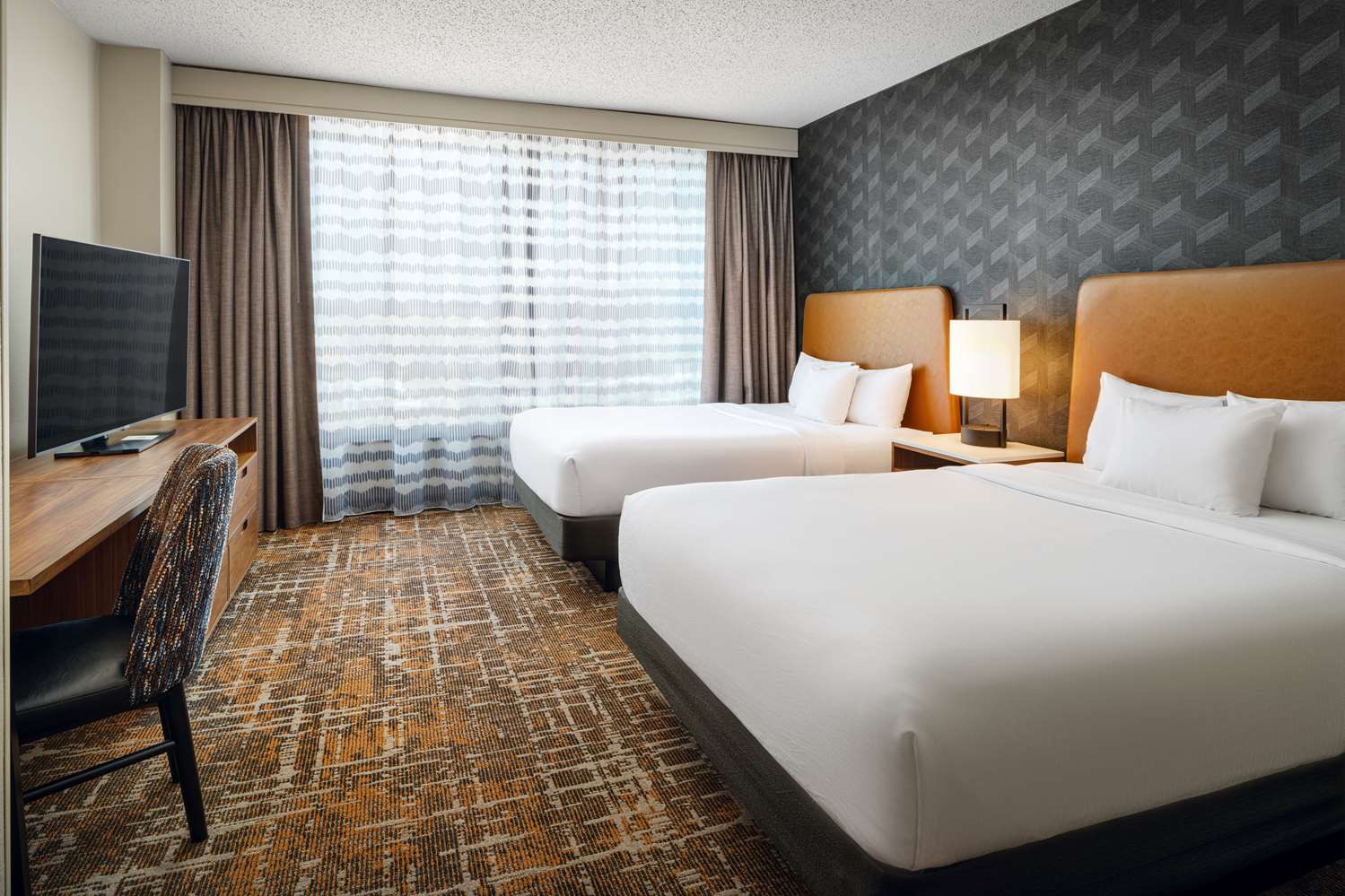 2 ROOMS, SUITE, 2 QUEEN BEDS