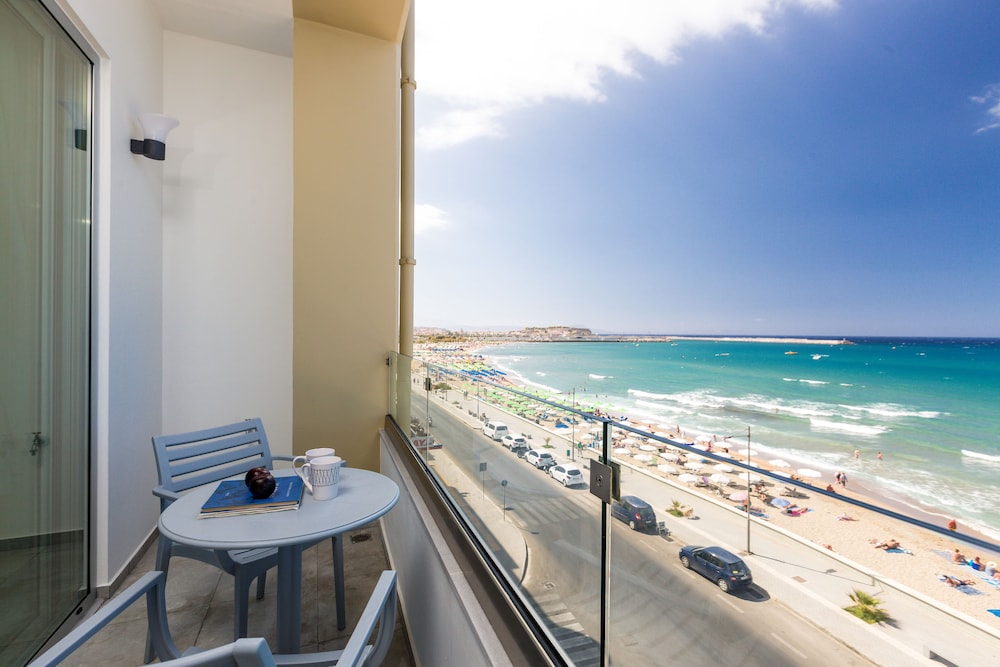 Meltemi Coast Suites 62/68