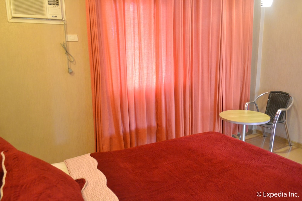 Hanan Hotel Tagaytay 32/64