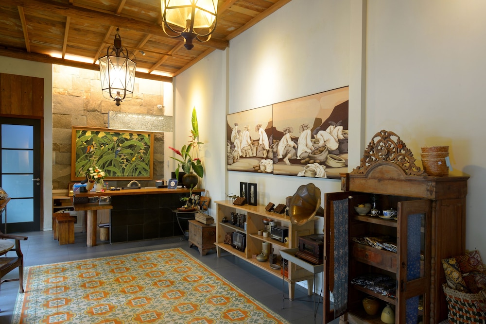 Warisan Heritage Boutique Hotel 18/38