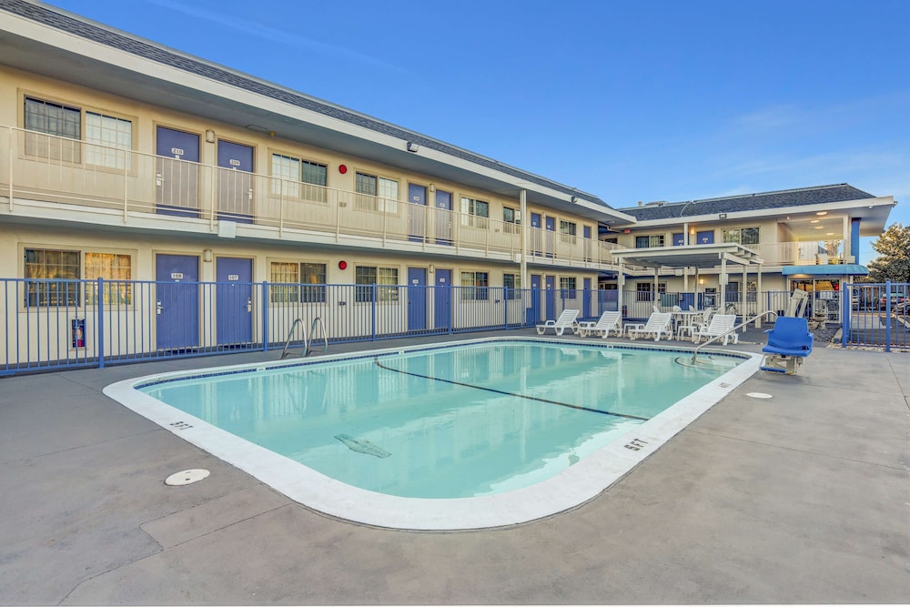 Motel6 Napa, CA 32/43
