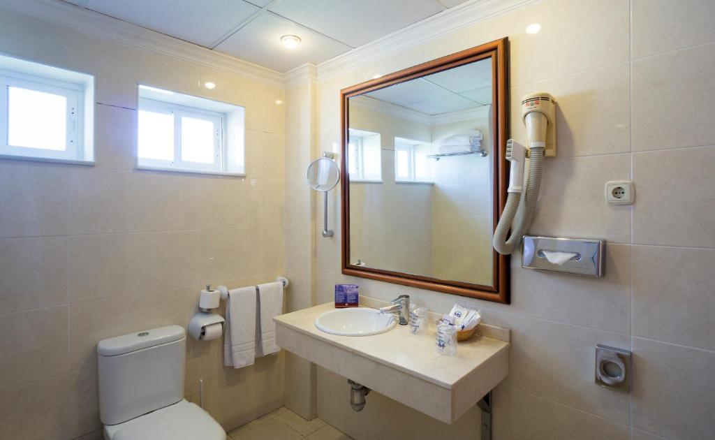 Room, Lateral Side Sea View، MS Tropicana Costa del Sol 3/3