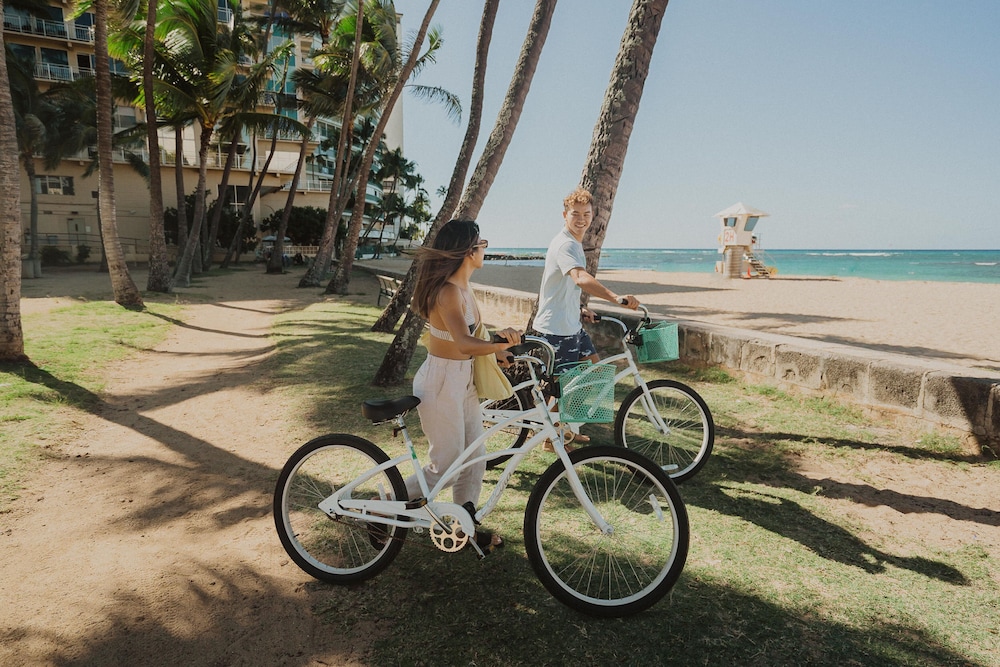 Kaimana Beach Hotel 38/50