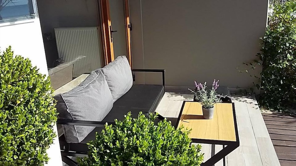 Avra Hotel 42/47