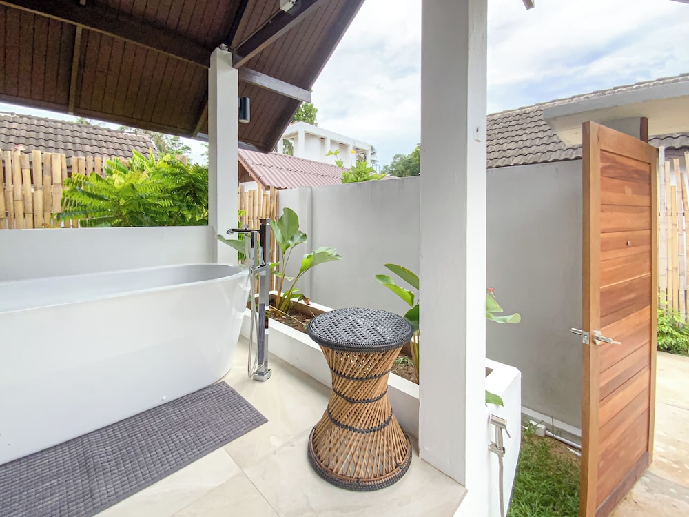 Chumphon Cabana 10/51