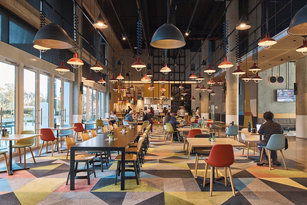 Atura Adelaide Airport Hotel 32/49