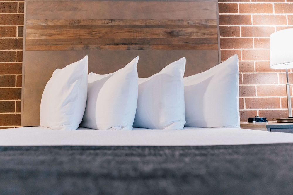 Best Western Plus Executive Residency Waterloo and Cedar Falls 20/42
