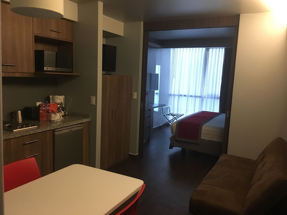 Hotel Block Suites 38/69