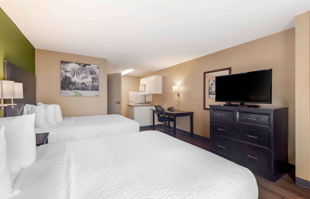 STUDIO, 2 DOUBLE BEDS