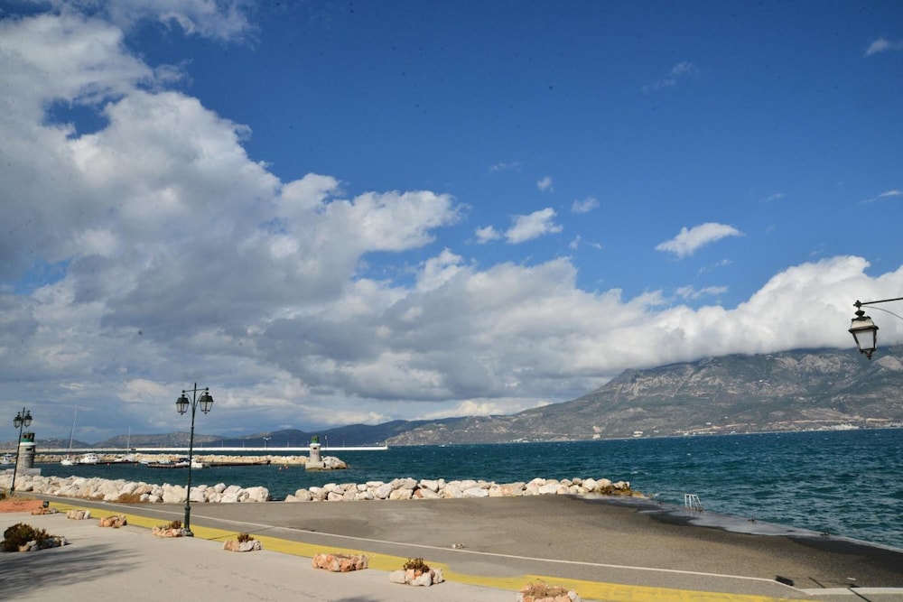 Korinthos Hotel 15/35