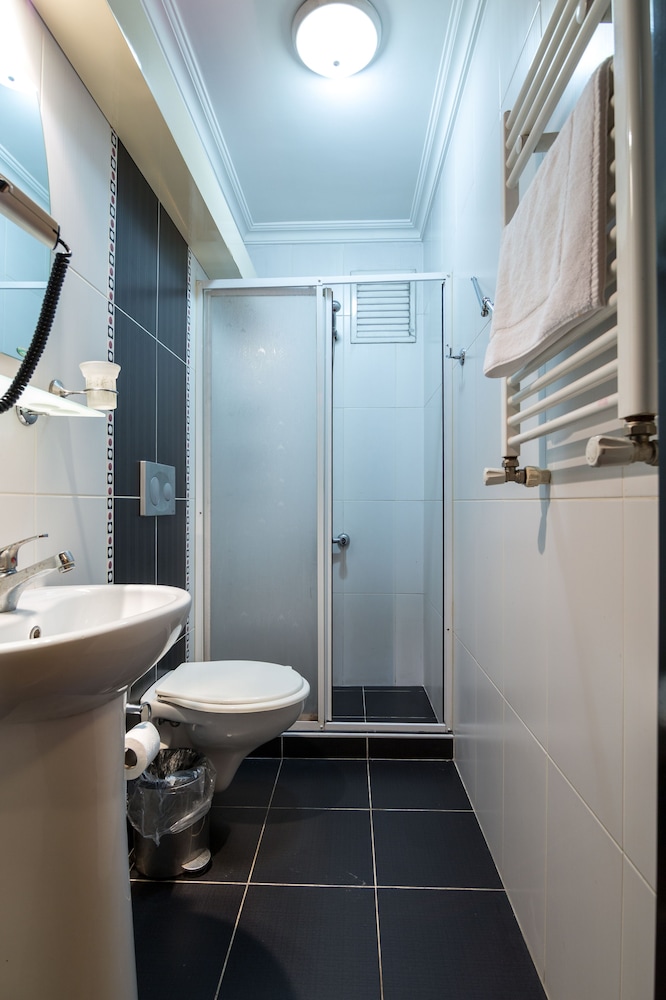 Element Suites 62/65
