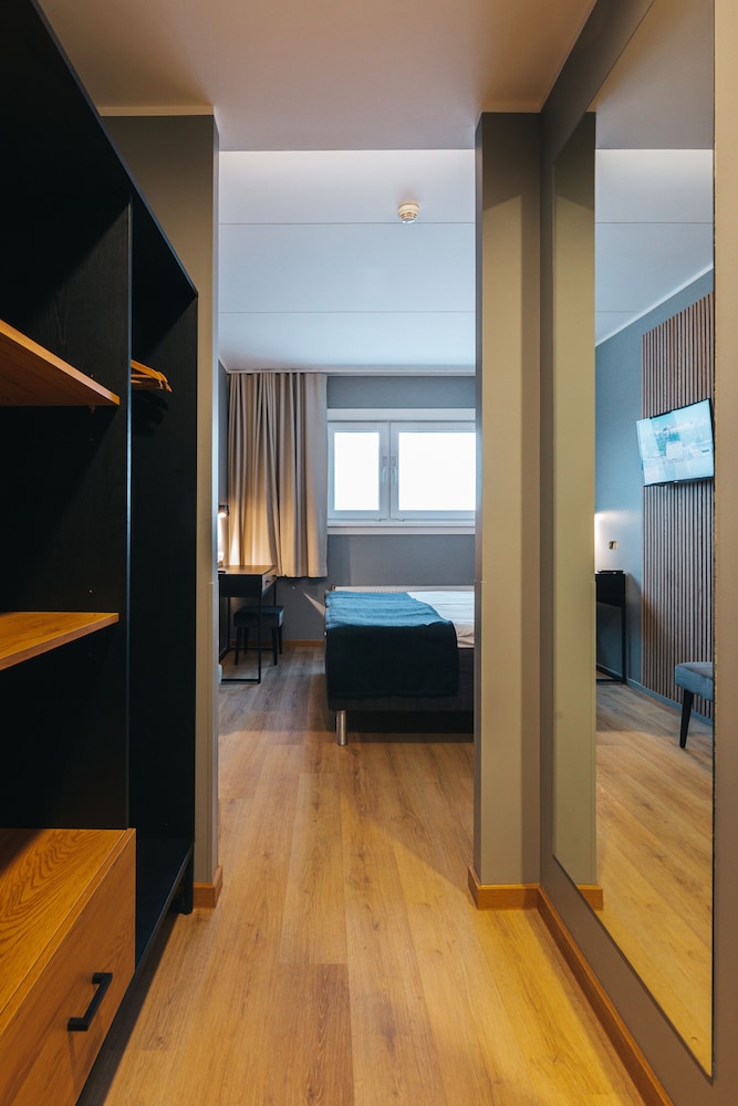 Go Hotel Shnelli 34/63