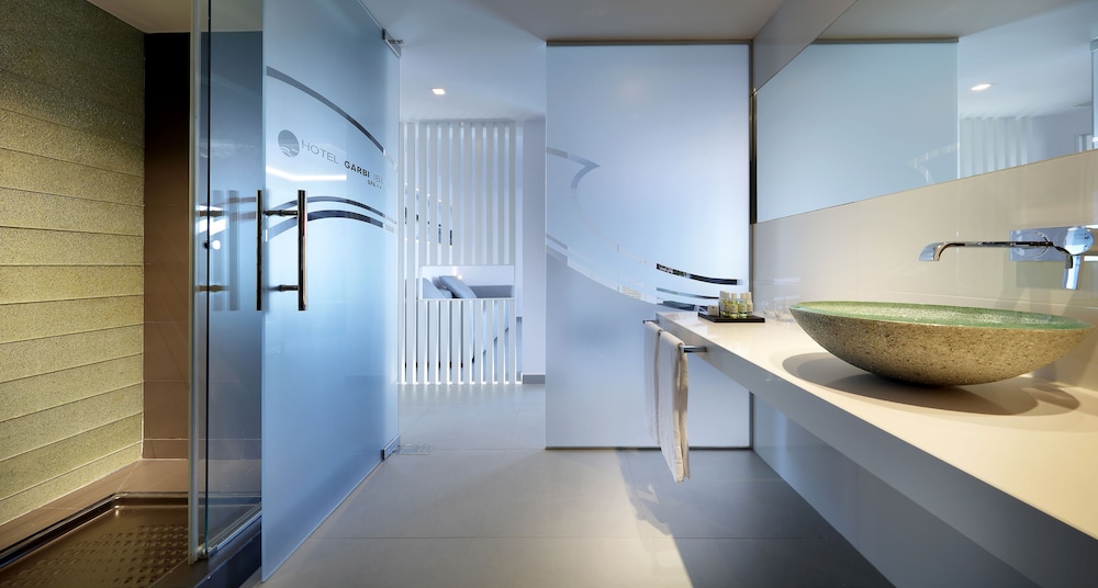 Hotel Garbi Ibiza & Spa 38/39