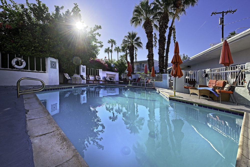 Inn at Palm Springs 45/69