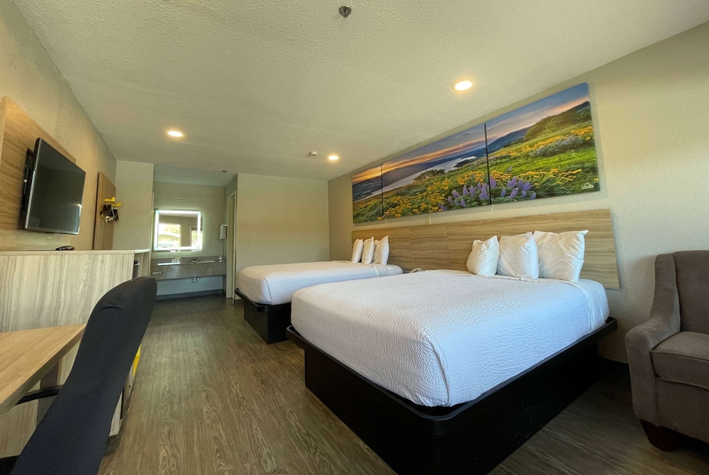 ROOM, 2 QUEEN BEDS