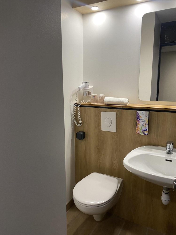 Sure Hotel by Best Western Dijon Sud 58/58