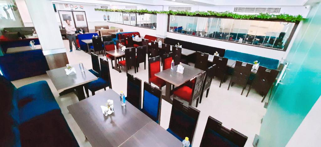 Hotel Krishna Sagar(NH 24) 4/20