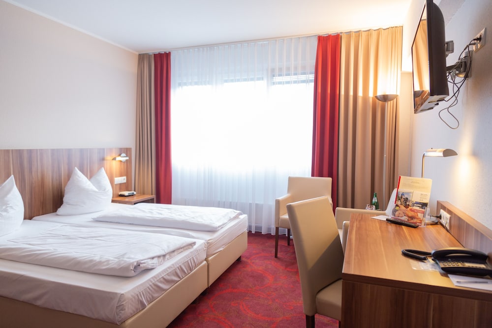 Hotel Ebertor 7/54
