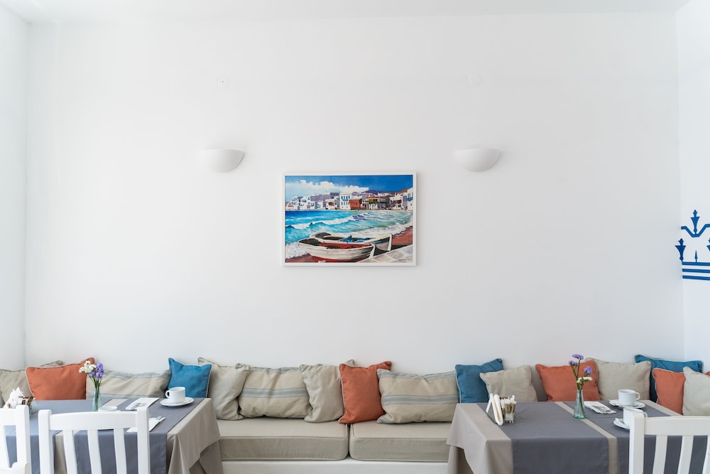 Rhenia Hotel and Bungalows 65/88