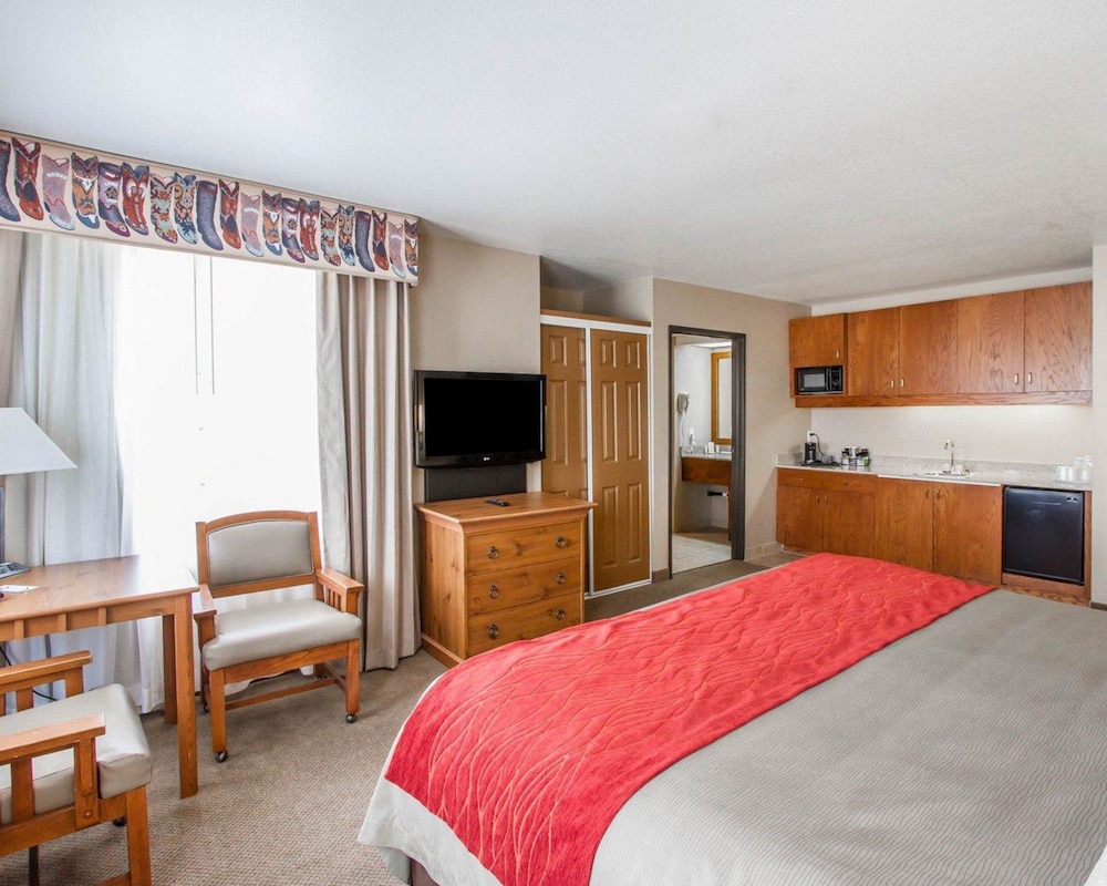 Comfort Inn Benson Near Kartchner Caverns 4/32