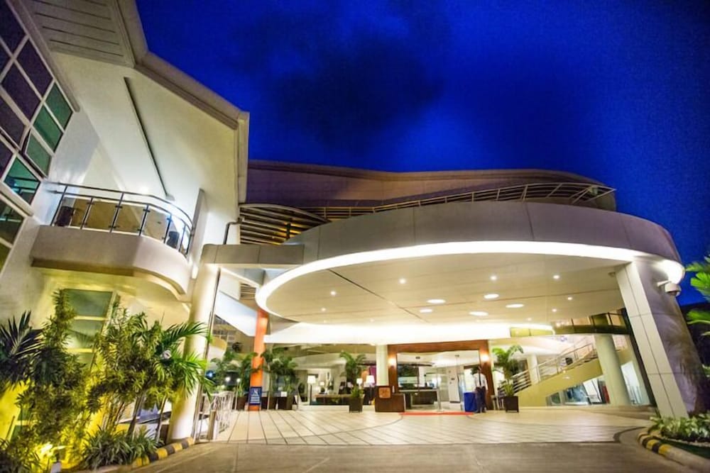 N Hotel 2/55