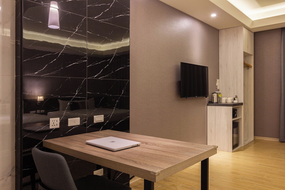 F Hotel Luzhou Taipei 31/47
